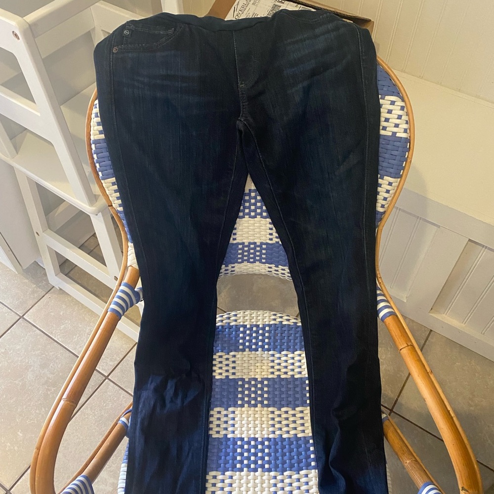 Never worn ag maternity pants